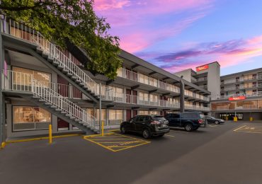 Red Roof Plus & Suites Virginia Beach Seaside